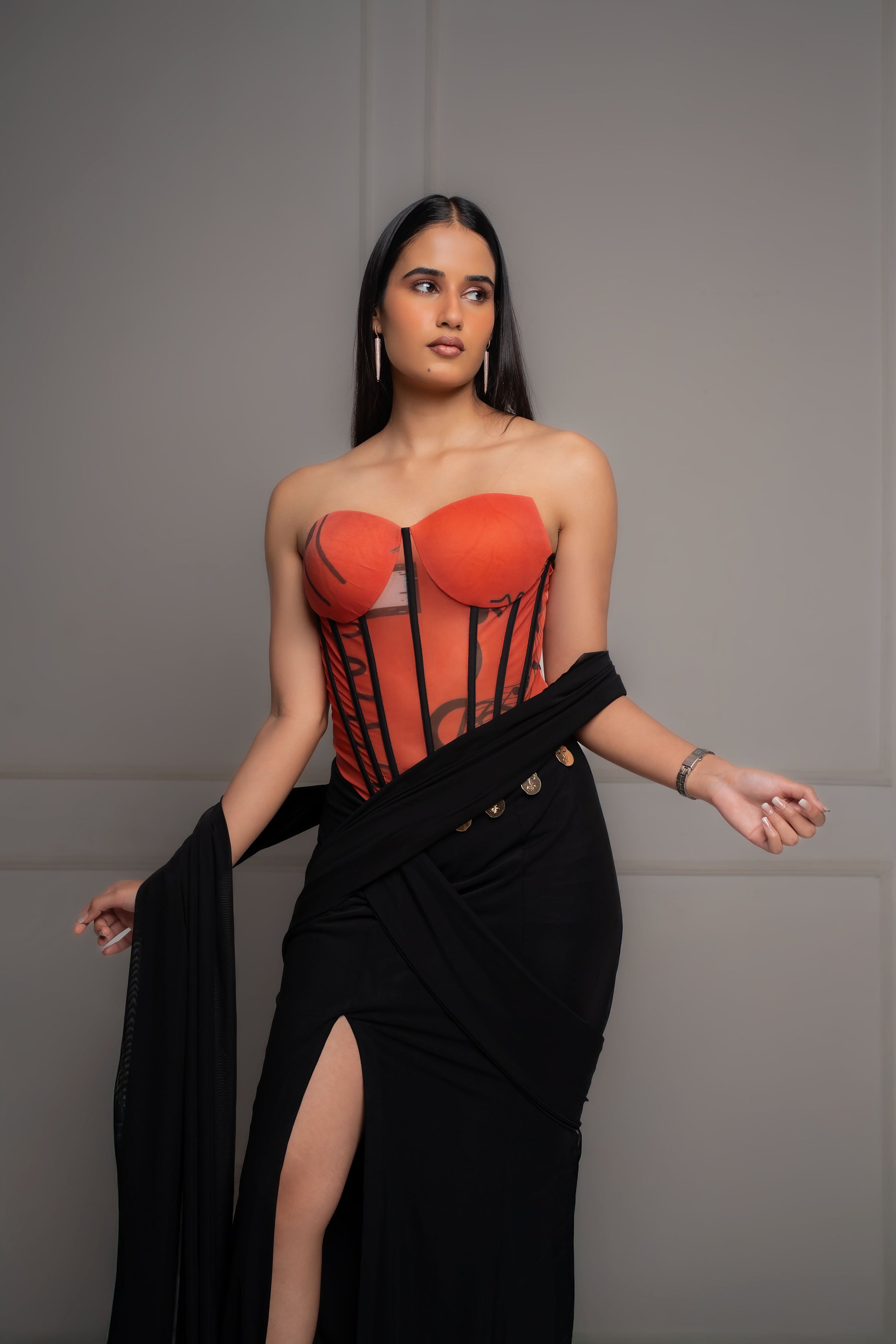 Noir Naari Saree